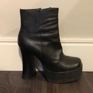 However | Vintage 90s Black Leather Platform Rave Heeled Booties